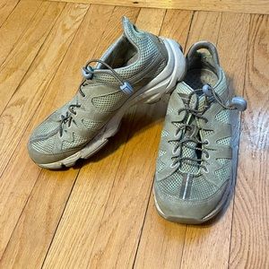 L.L. Bean Lightweight Ultra-Breathable Sneakers,  Size 8.5 Wide